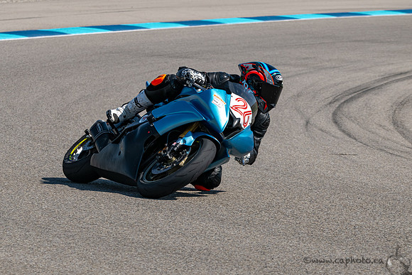 Race2-4568