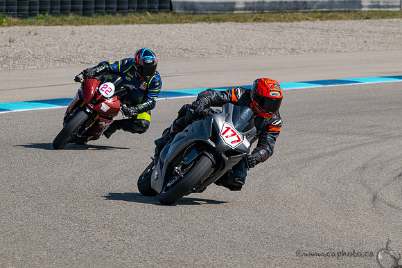 Race2-4578