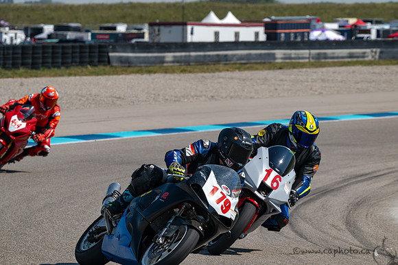 Race2-4584