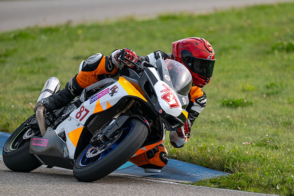 Race12-5279